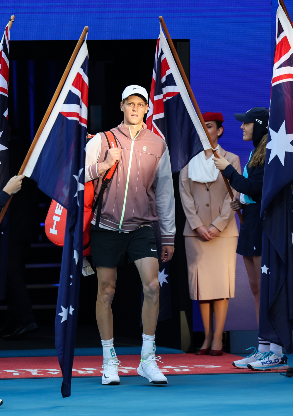 开云体育官网-澳网逆转戴维斯杯，梅德韦杰夫统治全场