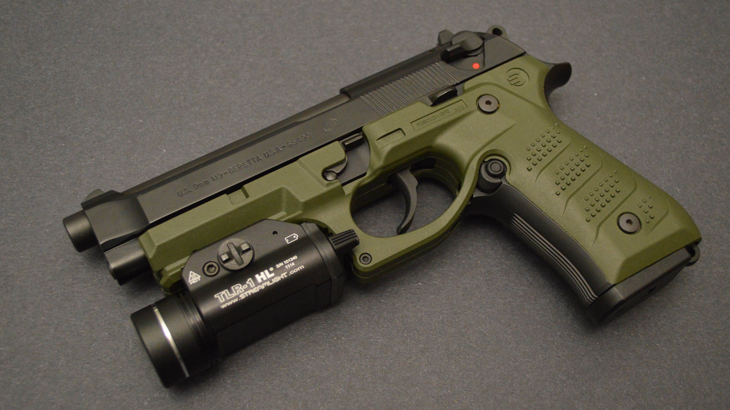 破晓时分,当翡翠绿遇上岭南红