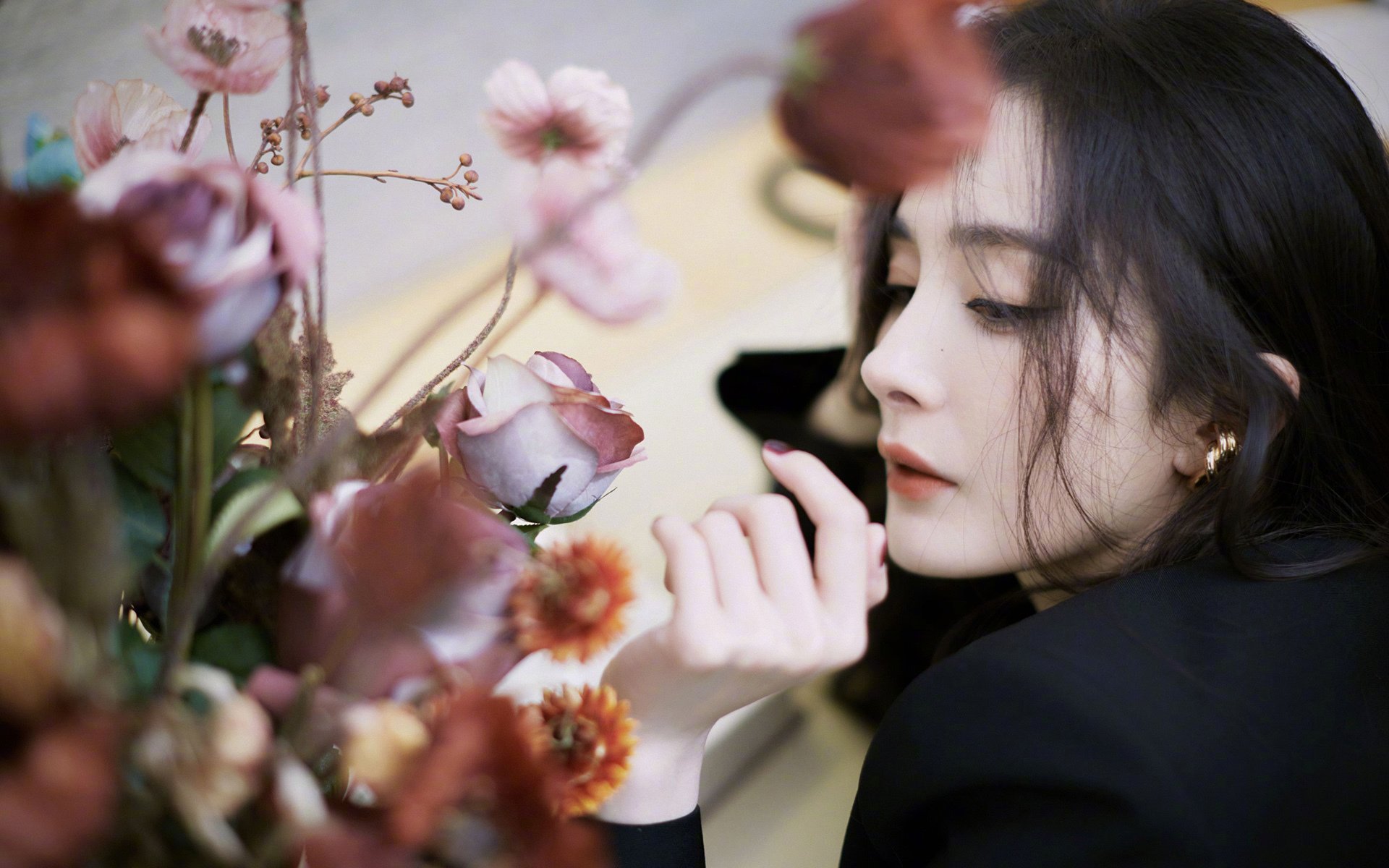 玻利维亚淘汰阿森纳?地理梗与欧冠奇迹,克瓦拉茨赫利亚如何成为降维打击的关键先生