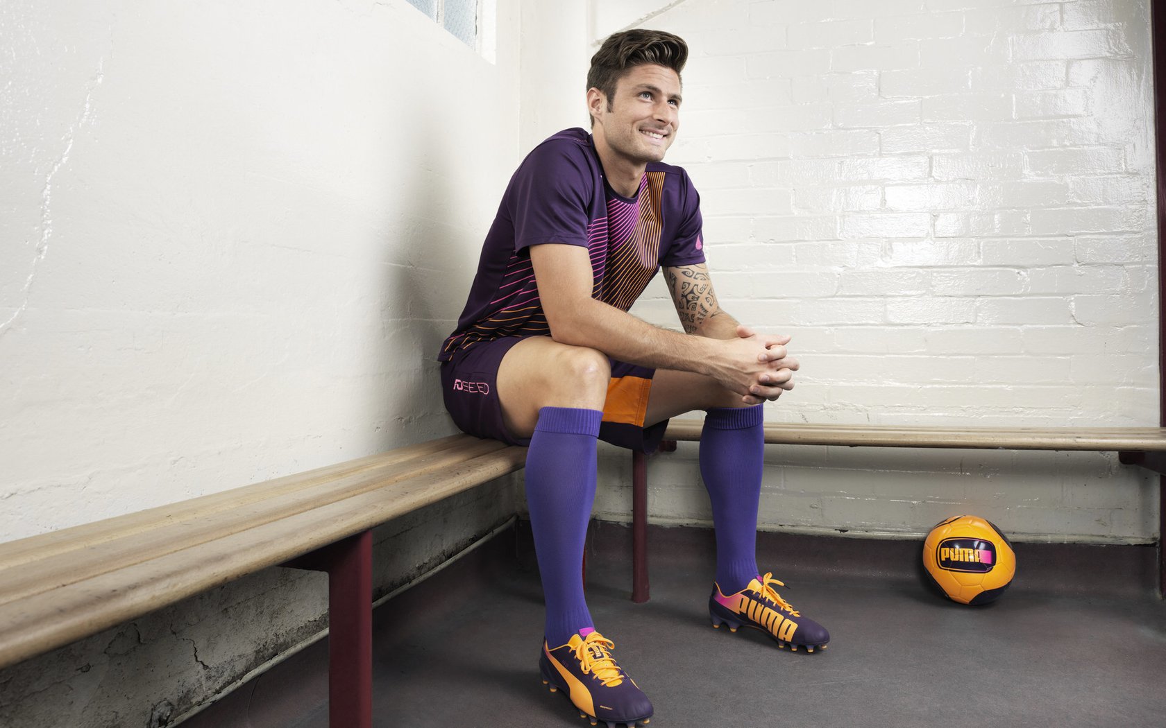 冲线!当F1冠军之夜变向布伦森的个人分卫赛道