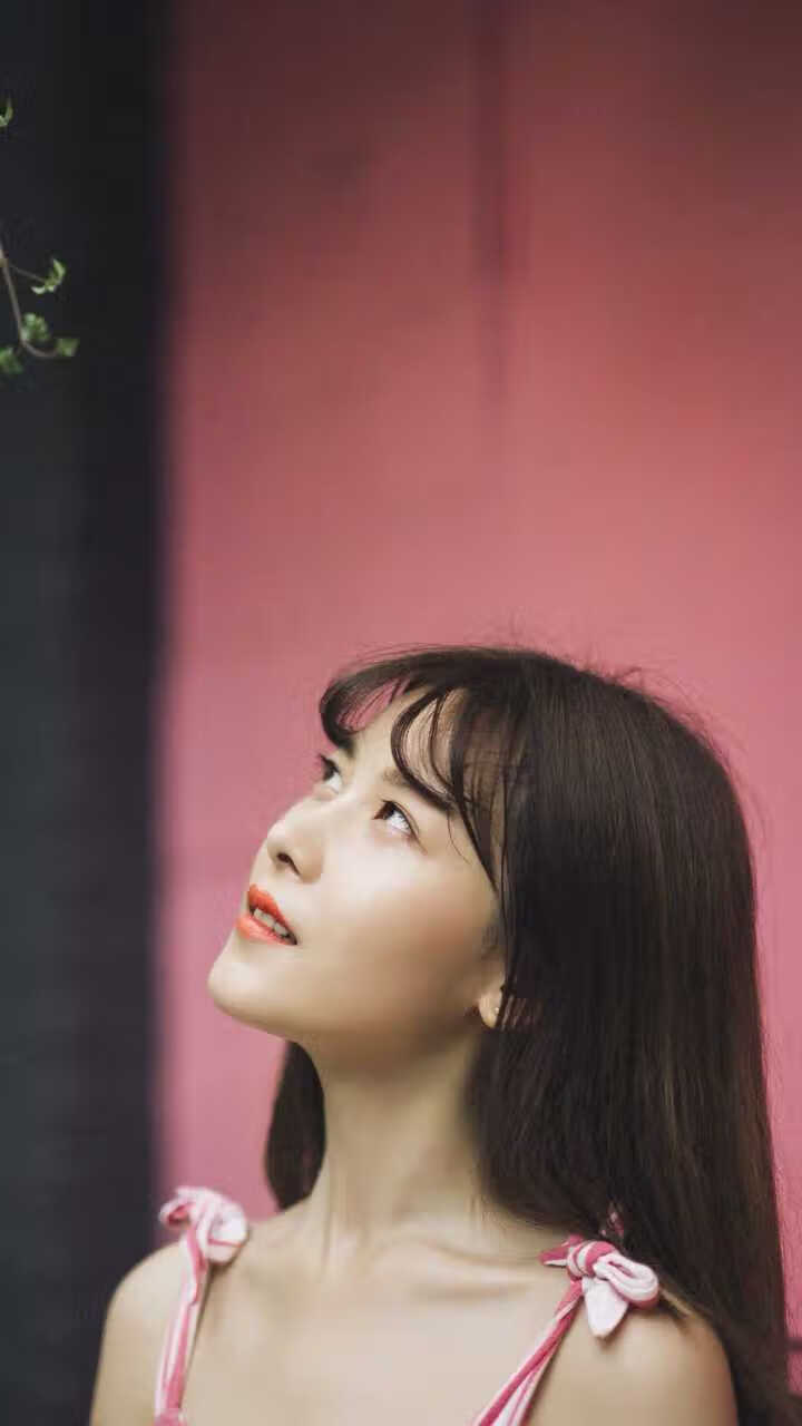 伦纳德眼神交汇点燃全队灵魂,篮网粉碎雄鹿的化学交响曲