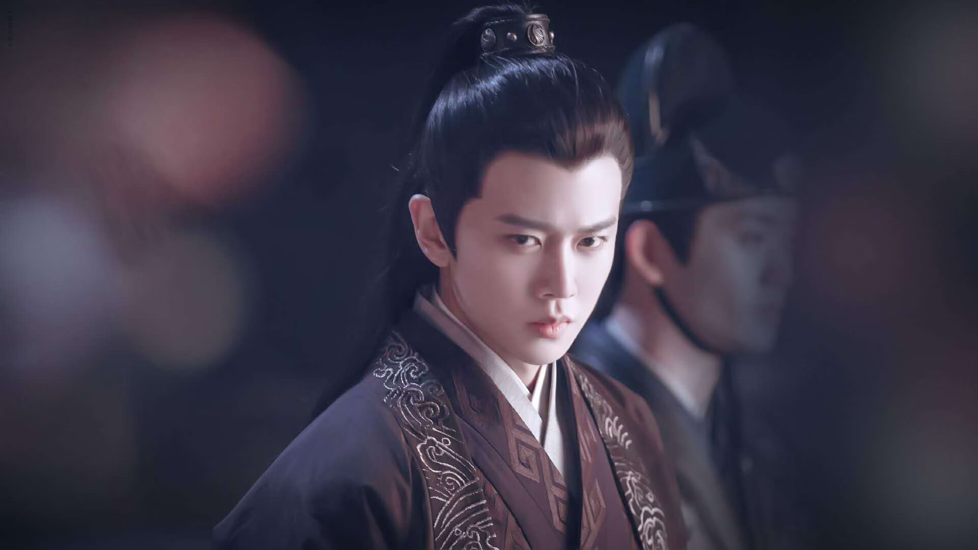 赛道与球场,当油门与决心共振于临界一秒